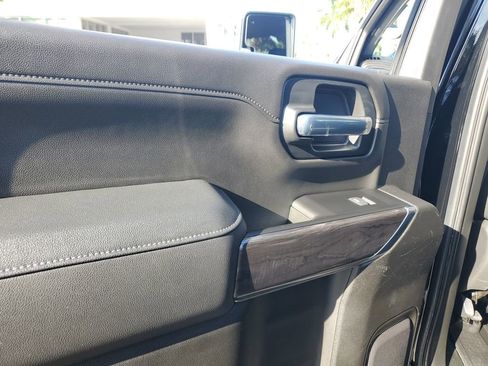 Certified 2022 Chevrolet Silverado 2500 LTZ w/ LTZ Plus Package image 16