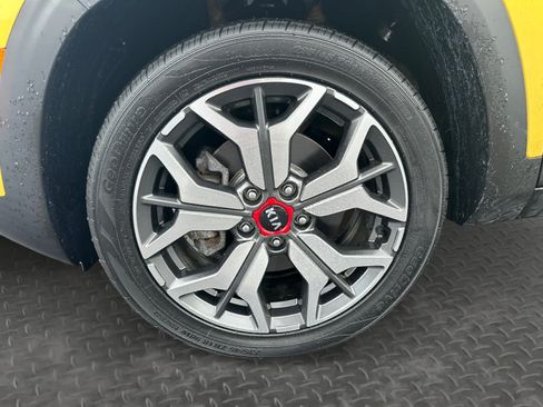 Used 2021 Kia Seltos SX AWD/4WD image 9