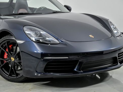 Used 2018 Porsche 718 Boxster S RWD image 3