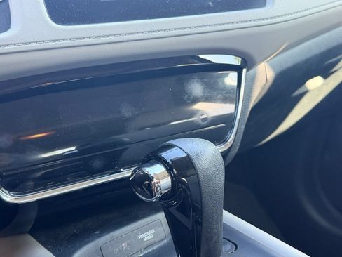 Certified 2018 Honda HR-V EX image 14