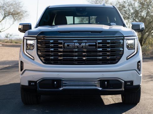 Used 2023 GMC Sierra 1500 Denali Ultimate image 5