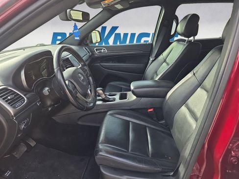 Used 2022 Jeep Grand Cherokee Limited image 9