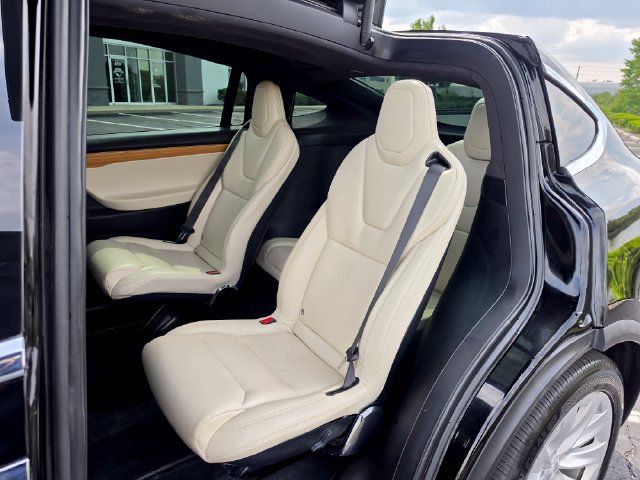 Used 2020 Tesla Model X Long Range AWD/4WD image 22