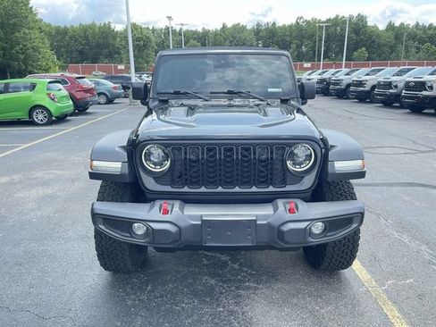 Used 2024 Jeep Wrangler Unlimited Rubicon AWD/4WD image 29