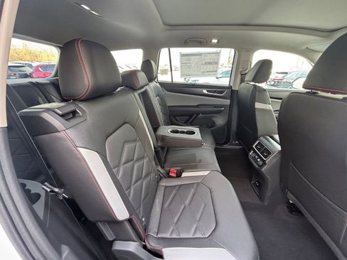 New 2026 Volkswagen Atlas Peak Edition image 19