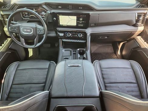 Used 2024 GMC Sierra 2500 AT4X w/ AT4X AEV Edition image 27