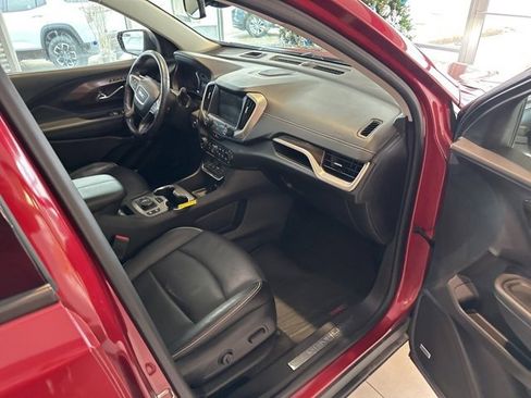 Used 2018 GMC Terrain Denali w/ Advanced Safety Package image 18