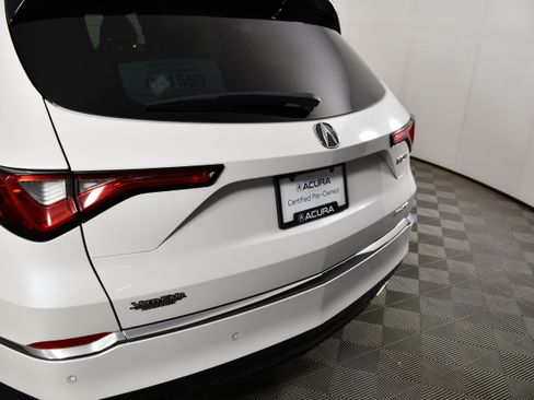 Certified 2024 Acura MDX SH-AWD w/ Technology Package image 15