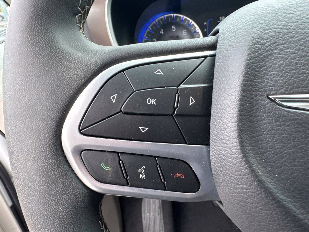 Used 2024 Chrysler Voyager LX FWD image 12