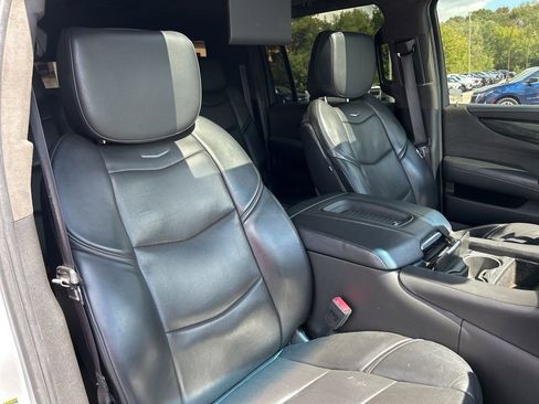 Used 2019 Cadillac Escalade ESV Platinum image 53