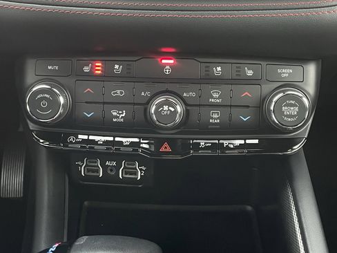 Used 2024 Dodge Durango GT image 26