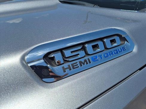Used 2022 RAM 1500 Laramie AWD/4WD image 10