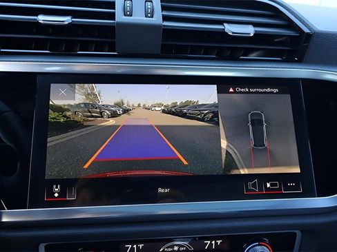 Used 2023 Audi Q3 2.0T Premium Plus image 24