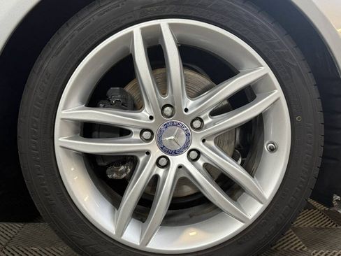 Used 2013 Mercedes-Benz C 250 Sedan image 19