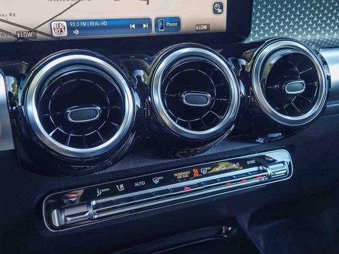 New 2026 Mercedes-Benz GLB 250 image 22