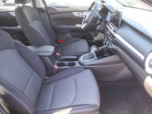 Certified 2023 Kia Forte LXS image 17