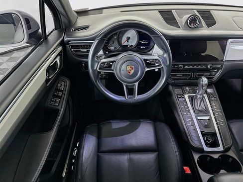 Certified 2021 Porsche Macan S image 24