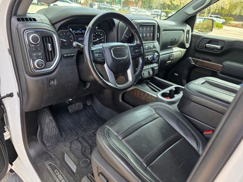 Used 2019 GMC Sierra 1500 Denali w/ Technology Package image 11