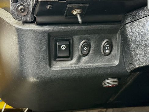 Used 1994 Land Rover Defender 90 image 11