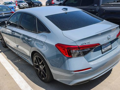 Used 2024 Honda Civic Sport image 12