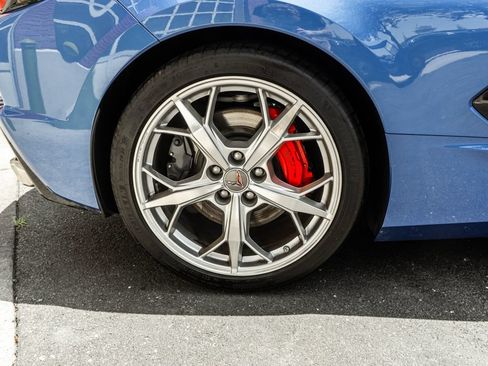 Used 2022 Chevrolet Corvette Stingray Premium Cpe w/ Z51 Performance Package RWD image 27