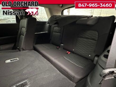 Used 2024 Nissan Pathfinder S AWD/4WD image 14