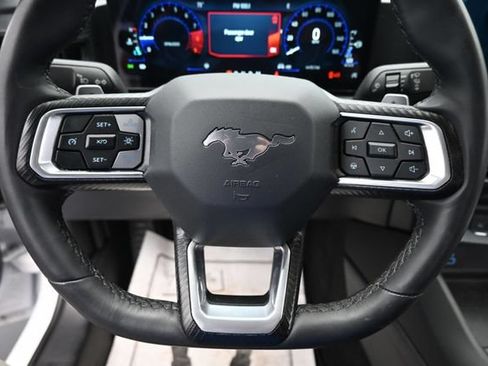 Used 2025 Ford Mustang GT RWD image 14