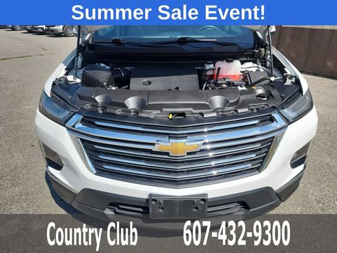 Used 2023 Chevrolet Traverse LT AWD/4WD image 35