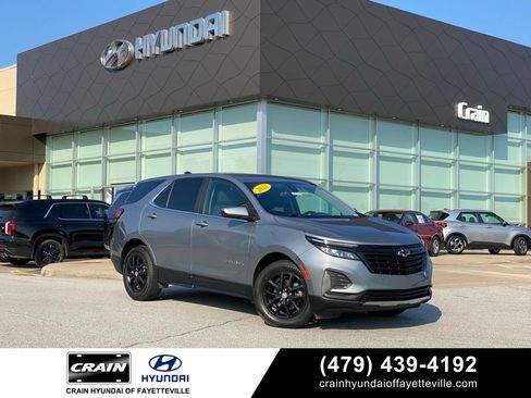 Used 2023 Chevrolet Equinox LT FWD image 1