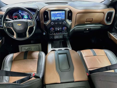 Used 2022 Chevrolet Silverado 1500 High Country AWD/4WD image 24