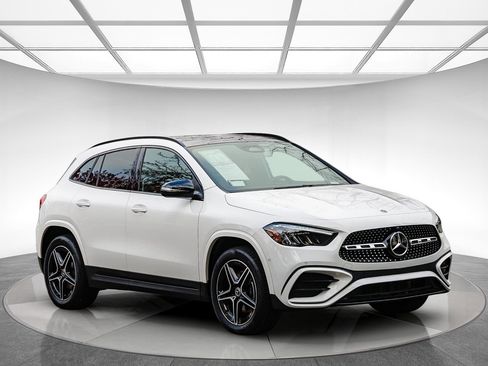 Certified 2025 Mercedes-Benz GLA 250 4MATIC image 5
