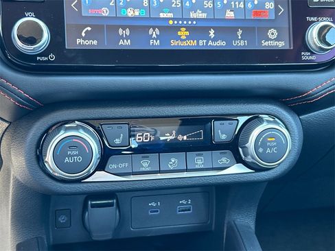 New 2025 Nissan Versa SR w/ Trunk Package image 15