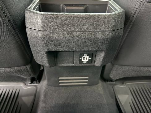 Used 2025 Toyota Tacoma SR5 image 32