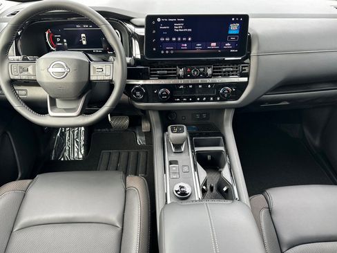 New 2026 Nissan Pathfinder SL AWD/4WD image 16