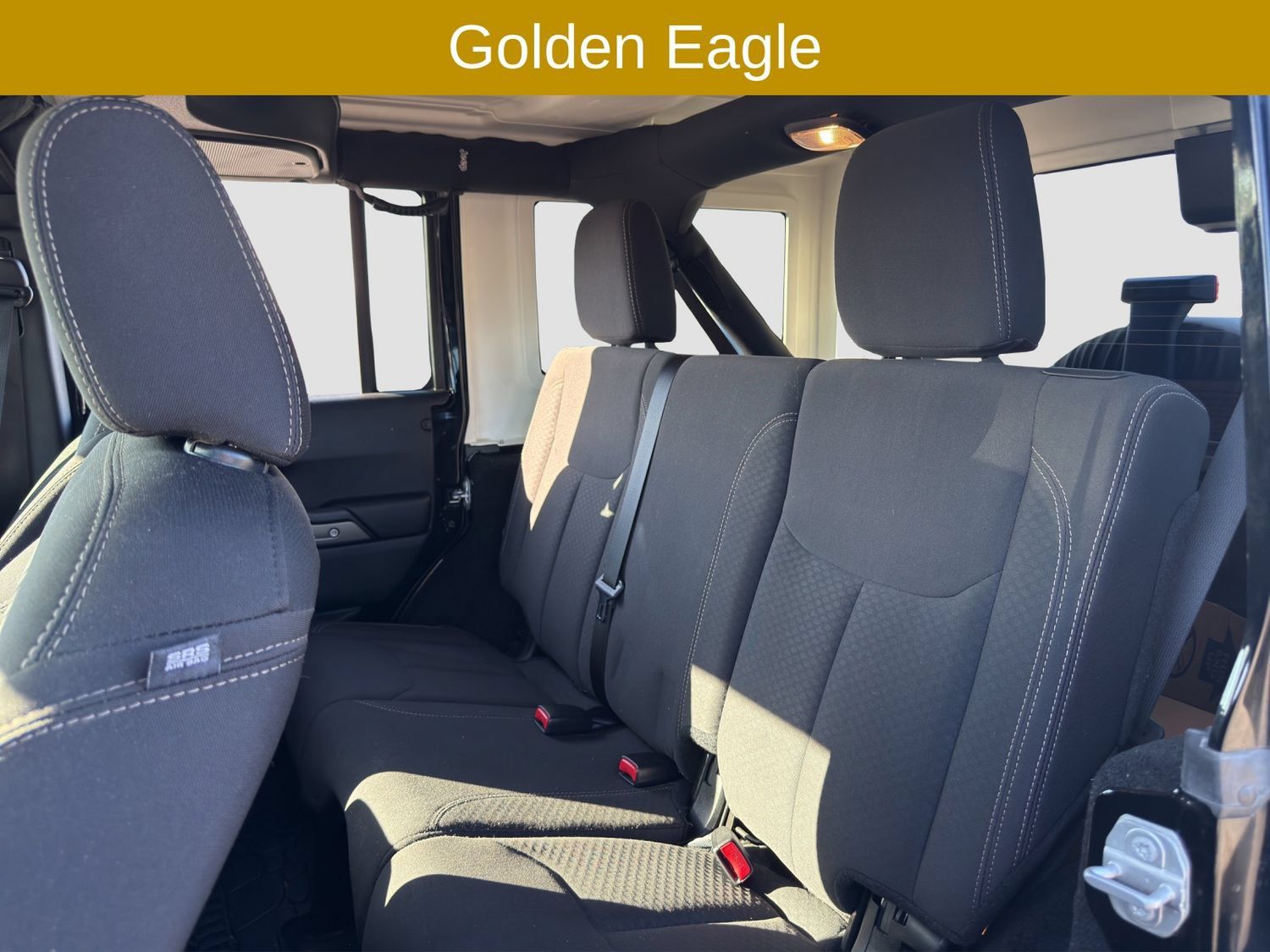 Used 2018 Jeep Wrangler Unlimited Sport AWD/4WD image 13
