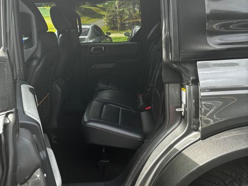 Used 2022 Ford Bronco Badlands w/ Sasquatch Package AWD/4WD image 27