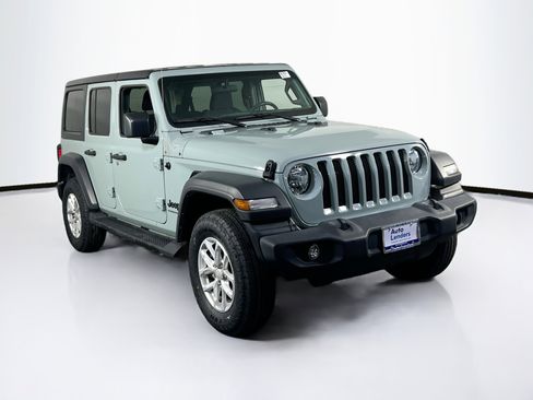 Used 2023 Jeep Wrangler Sport S image 3