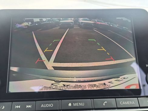 Used 2025 Nissan Altima 2.5 SV FWD image 17