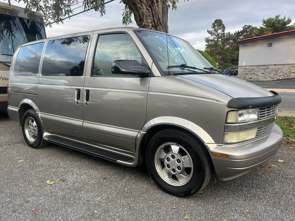 Used 2003 Chevrolet Astro w/ LS Preferred Equipment Group RWD image 1
