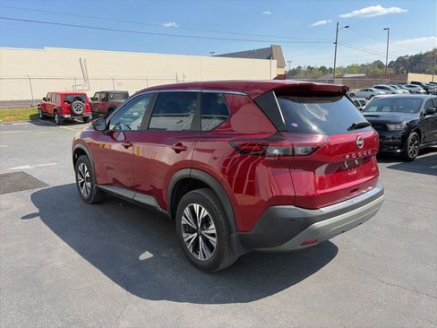 Used 2022 Nissan Rogue SV image 5