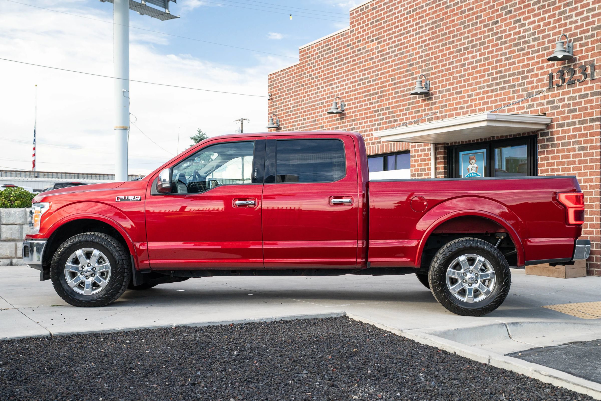 Used 2019 Ford F150 Lariat AWD/4WD image 2