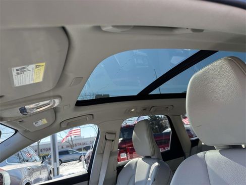 Certified 2023 Volvo XC60 B5 Core w/ Climate Package image 17