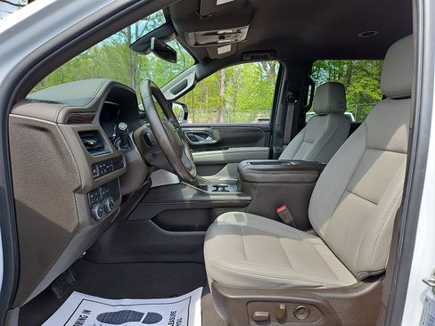 Used 2022 Chevrolet Tahoe Z71 AWD/4WD image 13