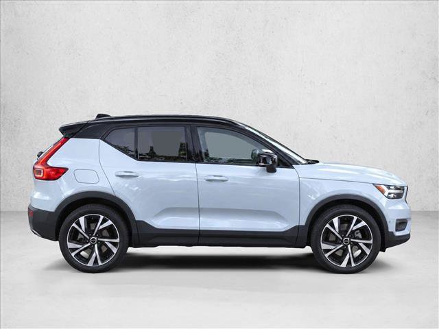 Used 2021 Volvo XC40 T5 R-Design w/ Advanced Package AWD/4WD image 8