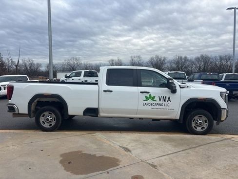 Used 2024 GMC Sierra 2500 Pro w/ Convenience Package image 6