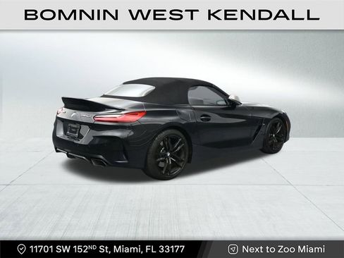 Used 2024 BMW Z4 M40i w/ Premium Package image 5