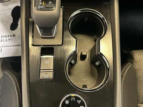 Certified 2024 Nissan Rogue SV image 22