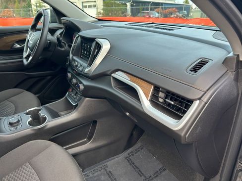 Used 2018 GMC Terrain SLE w/ Driver Convenience Package image 26