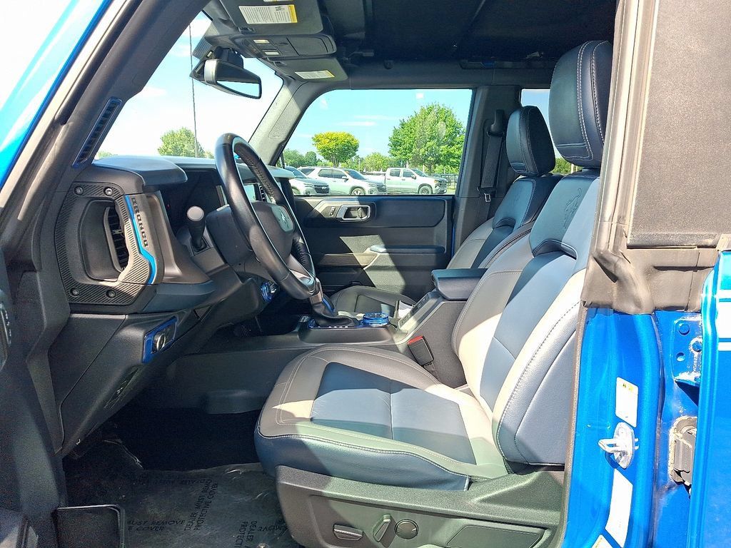 Used 2023 Ford Bronco Outer Banks w/ Sasquatch Package AWD/4WD image 14