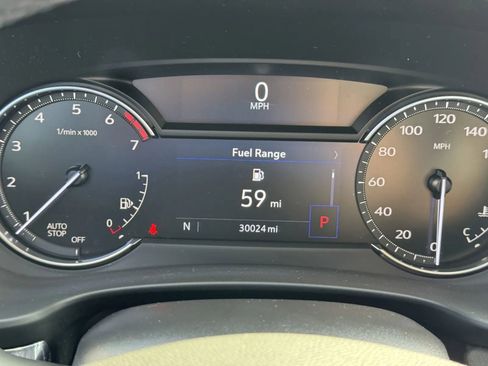 Used 2023 Cadillac XT4 Luxury w/ Cold Weather Package image 17